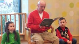 November 28, 2015-Haven reads "Christmas Hawk" to a crowd at Barnes and Noble 